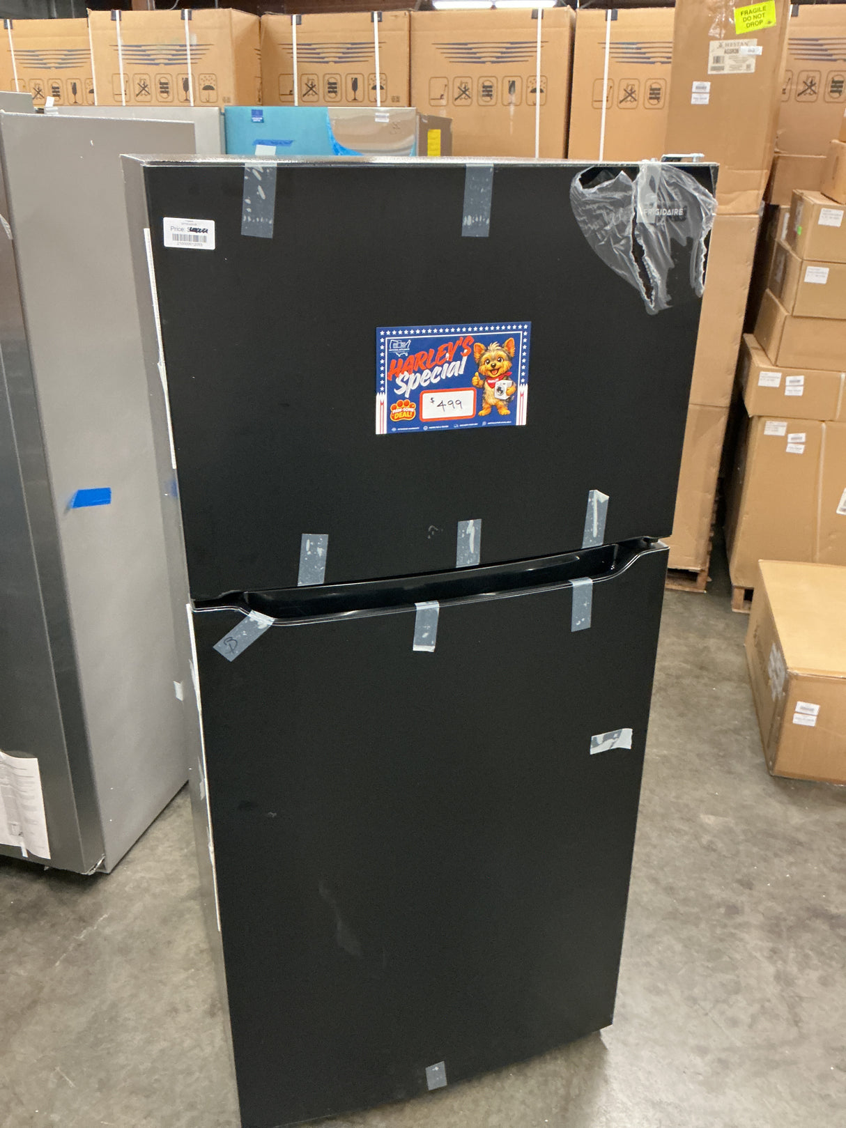 Frigidaire FFTR1835VB Top Freezer Refrigerator (Open-Box / Scratch & Dent)