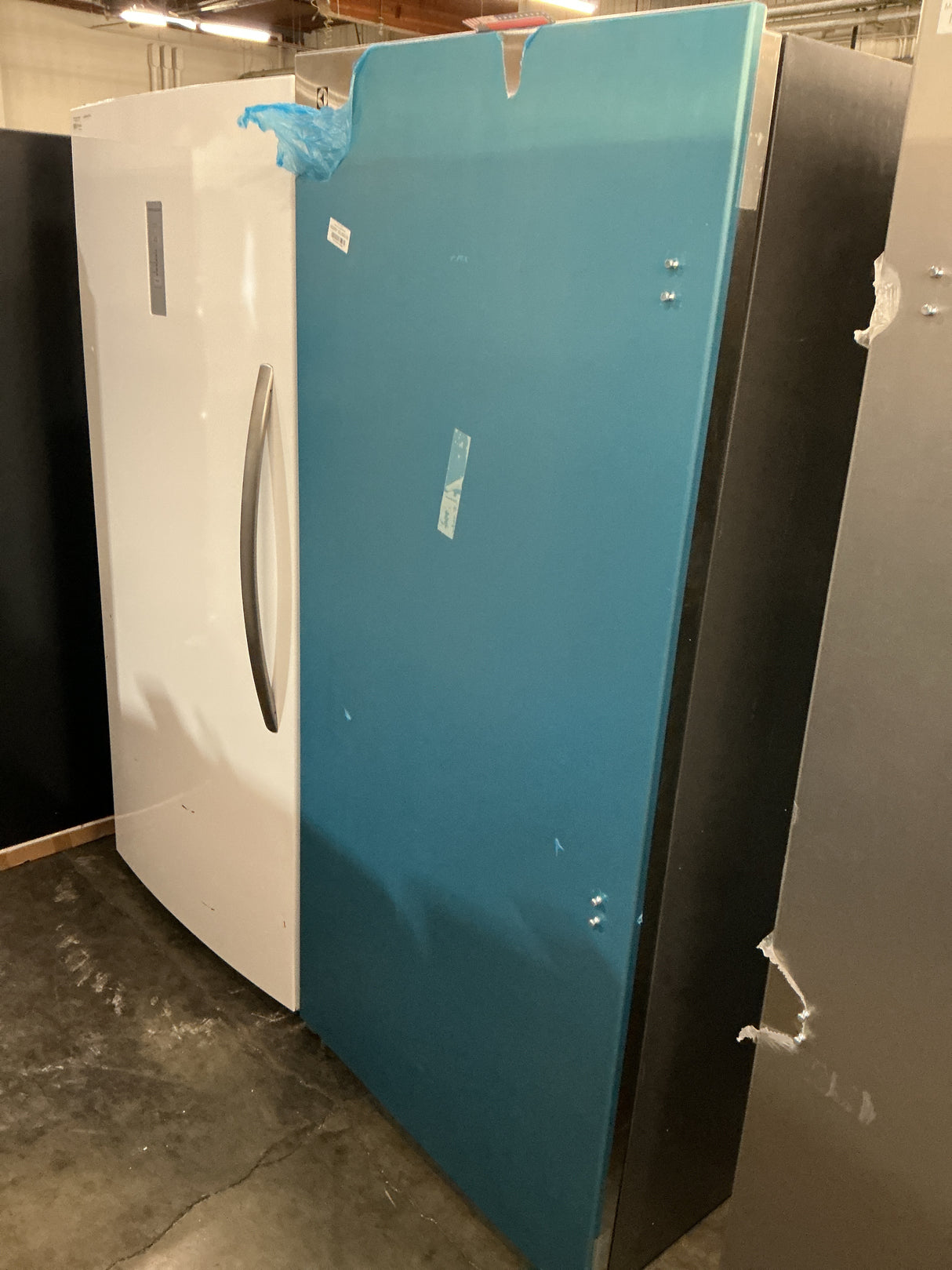 Electrolux EI33AF80WS Column Freezer (Open Box / Scratch & Dent)